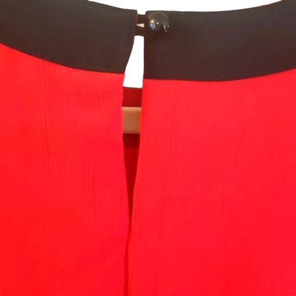 Gravers Studio Color Block Black and Red Short Sleeve Blouse - Size Large 14/16 - Picture 3 of 7